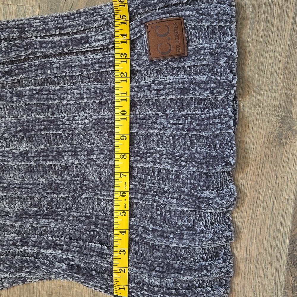 C.C Grey Chenille Scarf and Hat Set - Picture 4 of 6